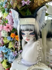 Fursuit Head – Silver Veil Elegant Kemono (Black & White)